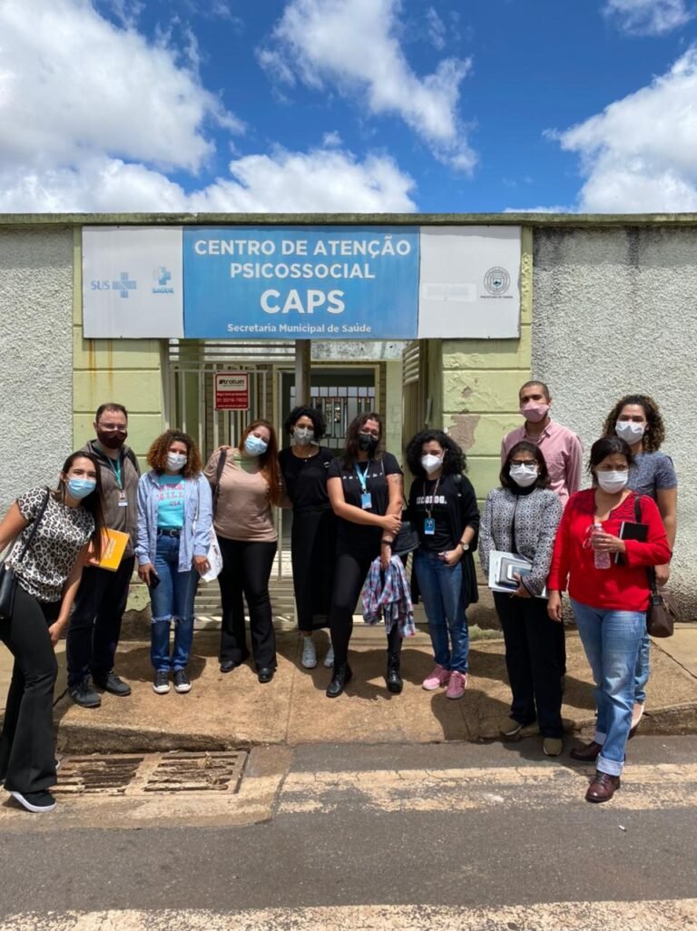 Acadêmicos do curso de Psicologia da Faculdade Ciências Médicas de Minas Gerais (FCM-MG) estão em atividades de Internato de Saúde Coletiva de Psicologia nas cidades de Itabira e Lagoa da Prata, acompanhando pacientes de toda a rede do Sistema Único de Saúde (SUS).