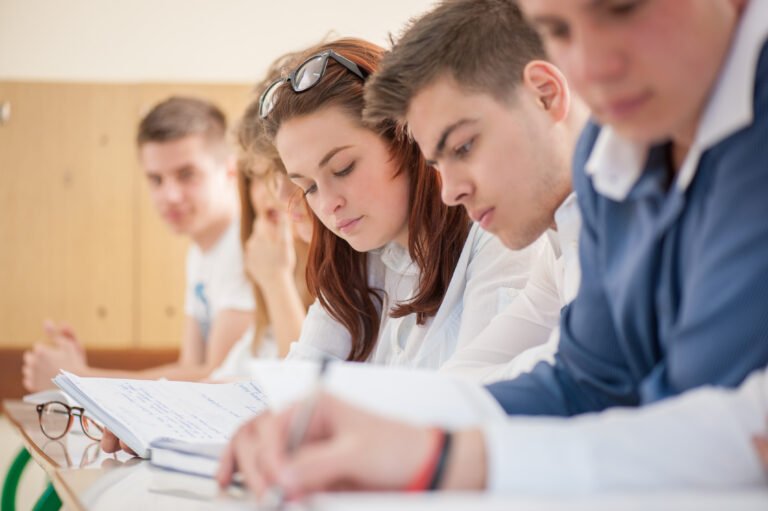 Agora, o Programa Institucional de Bolsas de Iniciação Científica (PROBIC-FCMMG) oferece fomento para 50 projetos de Iniciação Científica aos cursos de graduação, neste ano de 2019.