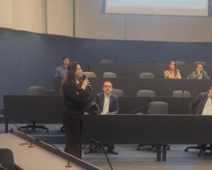 2ª edição do Hora de Ciência na CMMG, que reuniu professores, residentes e gestores para refletir sobre a integração entre ciência, arte e sensibilidade no cuidado em saúde